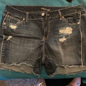 Maurices size 18 shorts. Like new condition.